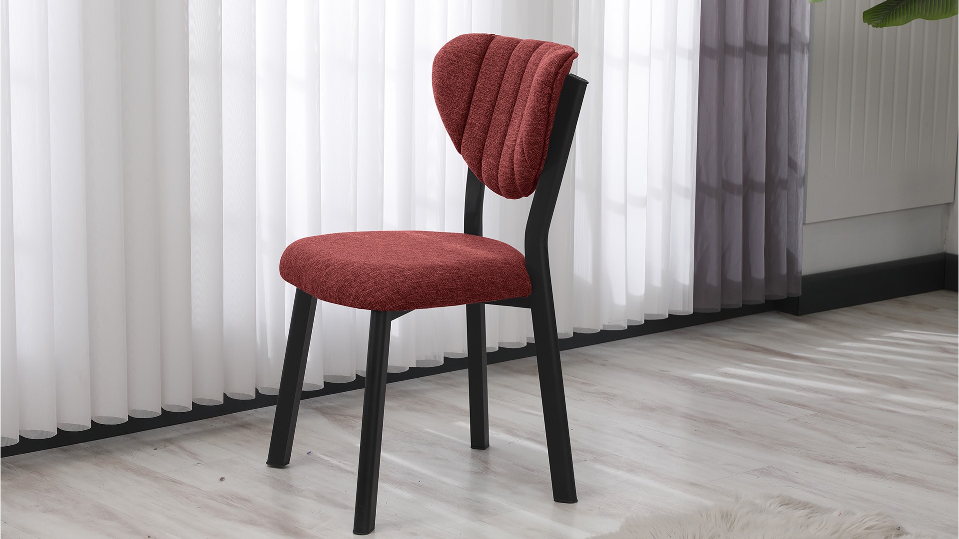 Elma Modeli Mutfak Masa Takımı 4 Sandalye Keten Kumaş Bordo  1 Masa Ceviz