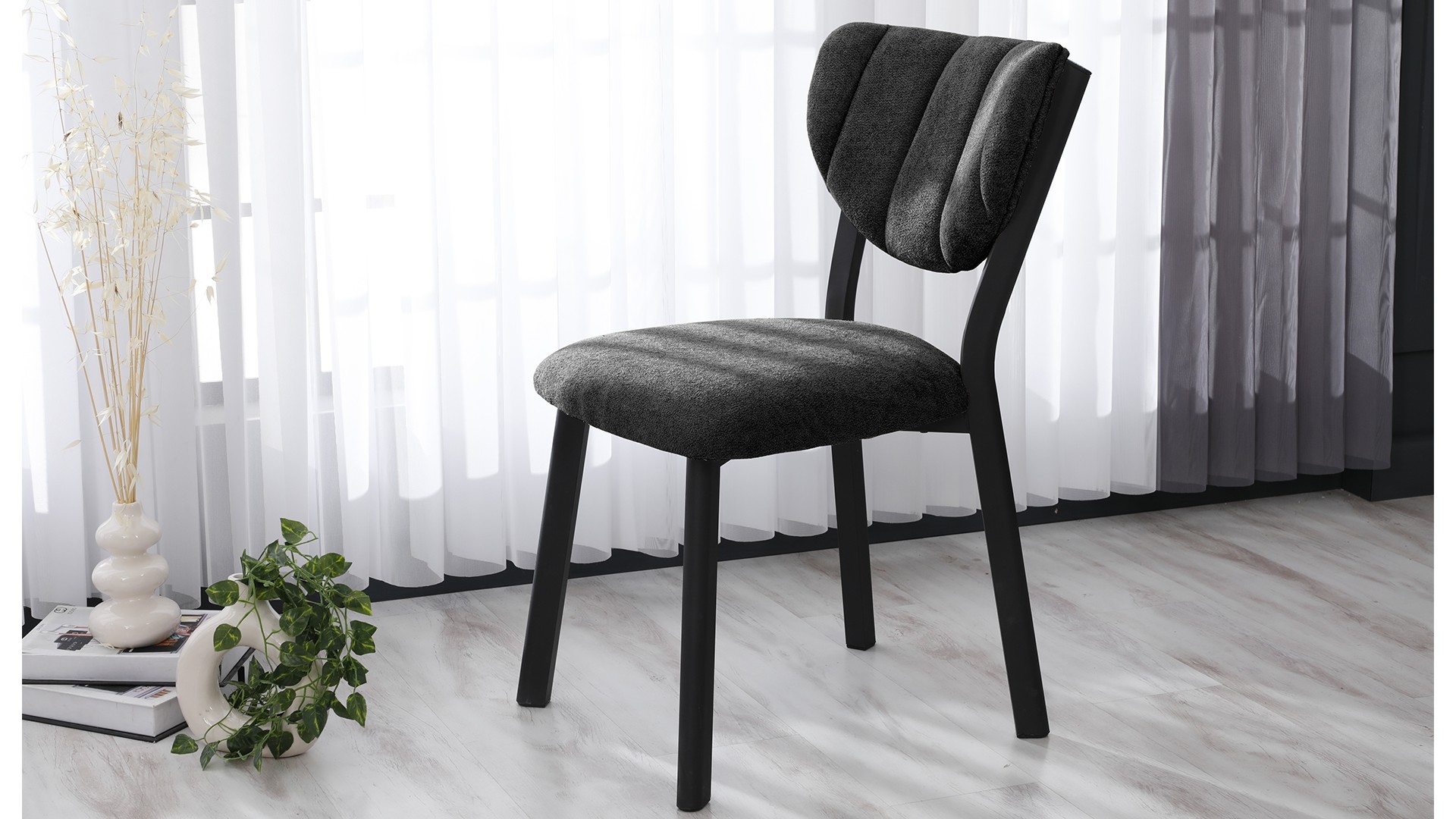 Elma Modeli Chester Yemek Odası,Cafe,Restoran Ve Mutfak Sandalyesi Teddy Siyah