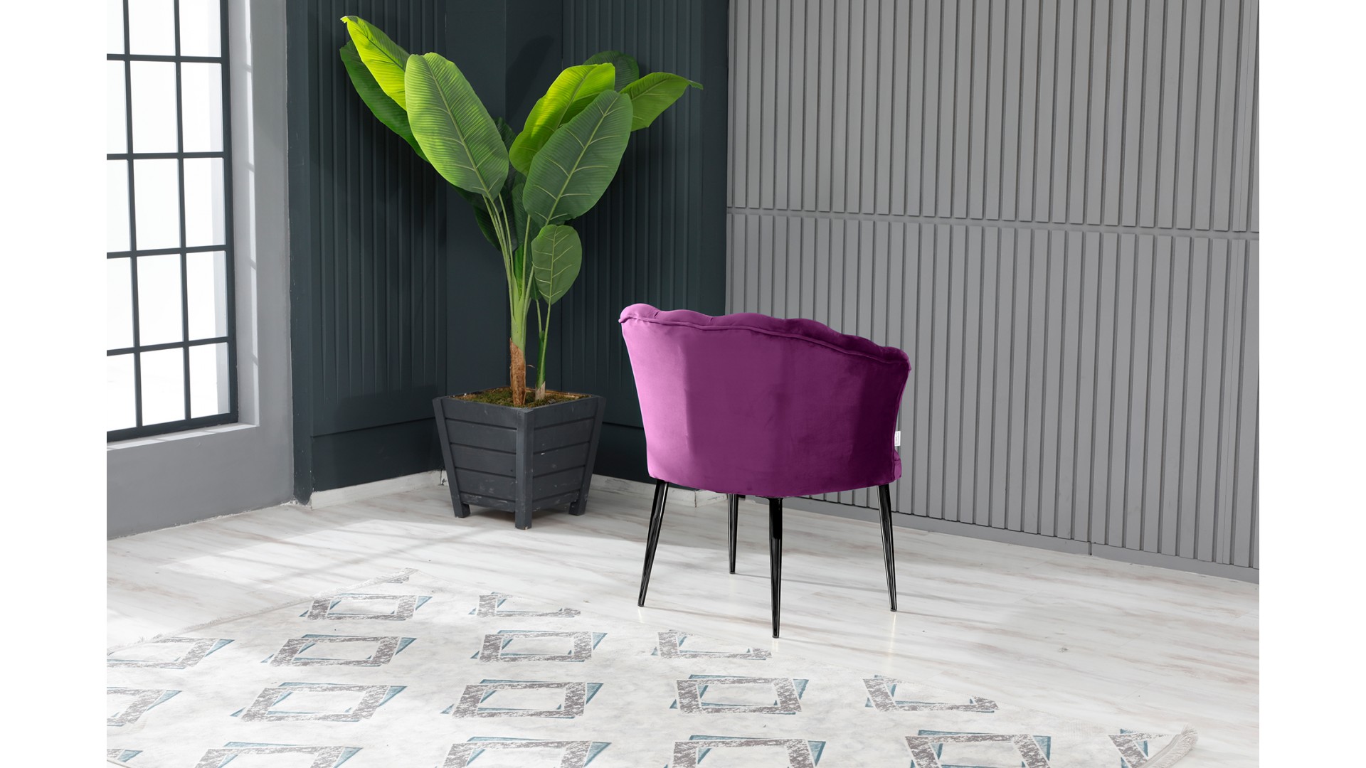 Papatya Tekli Berjer Babyface Kumaş Siyah Metal Ayak Mürdüm