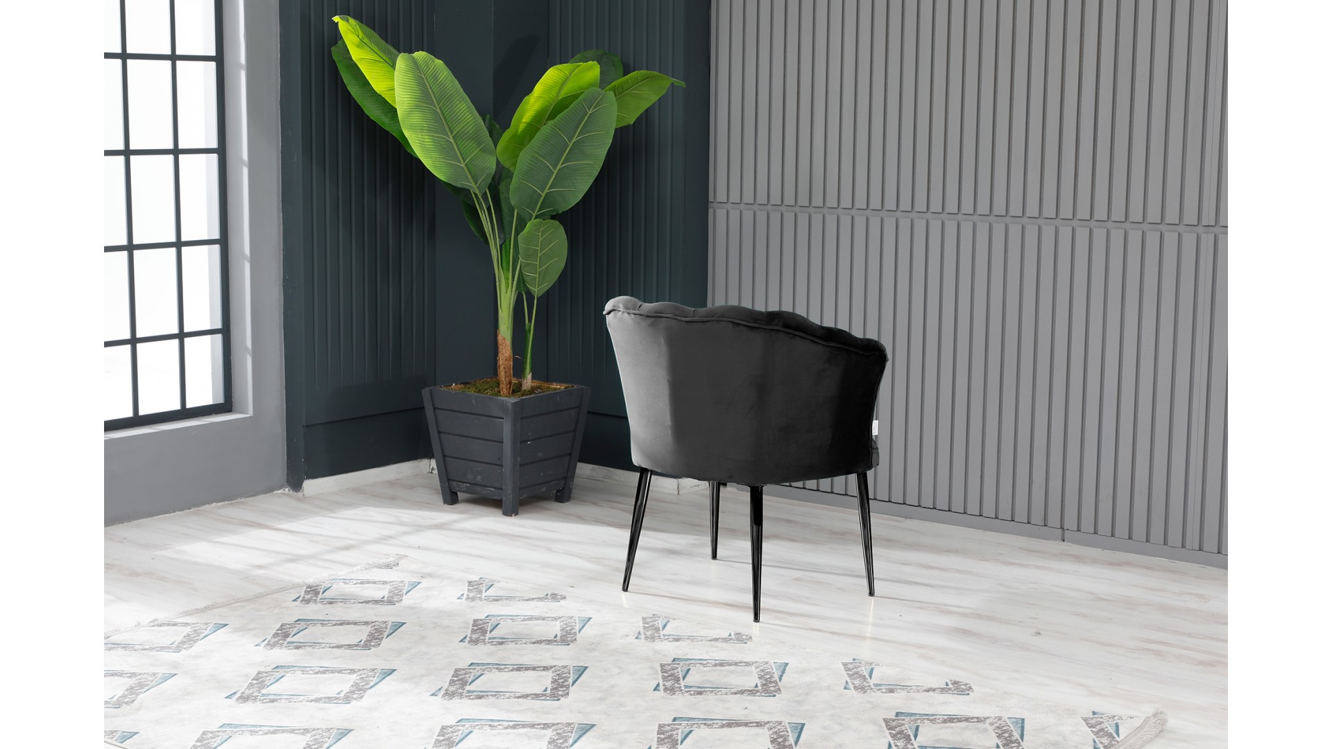 Papatya Tekli Berjer Babyface Kumaş Siyah Metal Ayak Siyah